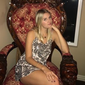 Meet your Posher, Paige